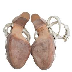 Pre Owned Gucci Cream Leather Crest Heart Ankle Strap Sandals Size 35.5 