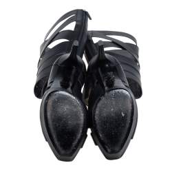 مملوكة مسبقًا حذاء بوت للركبه غوتشي جلد أسود هيلينا غلادياتور نعل سميك مقاس 37.5