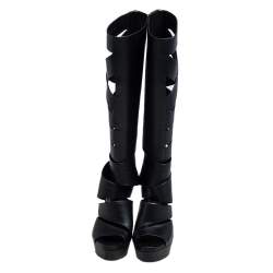 مملوكة مسبقًا حذاء بوت للركبه غوتشي جلد أسود هيلينا غلادياتور نعل سميك مقاس 37.5