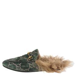 مملوكة مسبقًا Gucci Green Velvet and Fur Lined Princetown Flat Mules Size 39.5