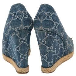 حذاء كعب عالي غوتشي شارلوت دنيم جي جي أزرق مزين هو�رسبيت مقدمة مفتوحة كعب روكي مقاس 40 