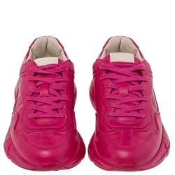 مملوكة مسبقًا حذاء رياضي غوتشي ريتون جلد وردي بطباعة الشعار بعنق منخفض مقاس 38