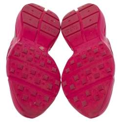 مملوكة مسبقًا حذاء رياضي غوتشي ريتون جلد وردي بطباعة الشعار بعنق منخفض مقاس 38