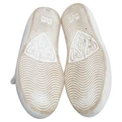 مملوكة مسبقًا حذاء رياضي غوتشي إيس جلد أبيض مطرز بنحلة بعنق منخفض مقاس 36.5