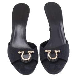 Gucci Black GG Canvas Slide Sandals Size 37