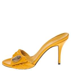 Gucci Yellow Pleated Patent Leather Hysteria Slide Sandals Size 37