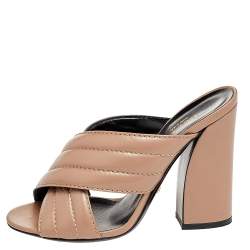 Pre Owned صندل سلايد غوتشي جلد مبطن بني فاتح سيور متعاكسة مقاس 36.5