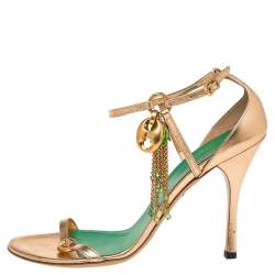 Pre Owned Gucci Metallic Gold Leather Charm Sandals Size 38.5