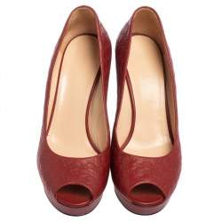 Pre Owned حذاء كعب عالى غوتشى جلد مايكروغوتشيسما أحمر مقدمة مفتوحة نعل سميك مقاس 38