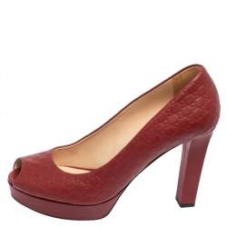 Pre Owned حذاء كعب عالى غوتشى جلد مايكروغوتشيسما أحمر مقدمة مفتوحة نعل سميك مقاس 38