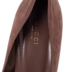 مملوكة مسبقًا حذاء كعب عالي غوتشي كعب عريض تفاصيل إبزيم سويدي بني مقاس 38.5