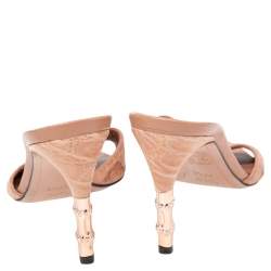 مملوكة مسبقًا Gucci Beige Croc Embossed Leather Horsebit Metal Heel Slide Sandals Size 37.5