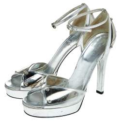 Pre Owned Gucci  Metallic Silver Leather Platform Sandals Size 40