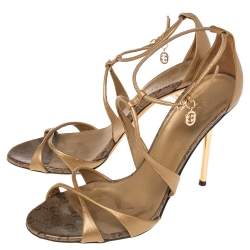 مملوكة مسبقًا Gucci Gold Leather Criss Cross Ankle Strap Open Toe Sandals Size 39