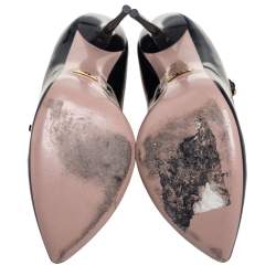 Pre Owned Gucci Black Patent Leather Pointed Toe T-Strap Pumps Size 39.5