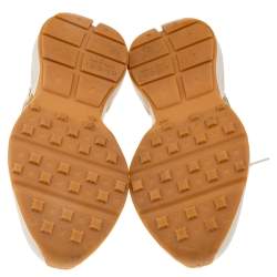 مملوكة مسبقًا Gucci Off White Leather Rhyton Gucci Logo Low Top Sneakers Size 38.5