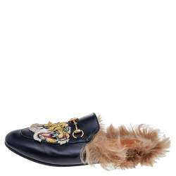 مملوكة مسبقًا صندل سلايد غوتشي برينستاون هورسبيت فرو وجلد أسود مطرز بشكل نمر مقاس 39