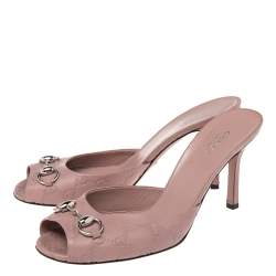 مملوكة مسبقًا Gucci Pale Pink Guccissima Leather Horsebit Slide Sandals Size 39
