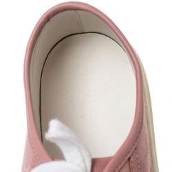 مملوكة مسبقًا Gucci Pink GG Canvas And Leather Low Top Sneakers Size 39