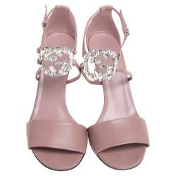 مملوكة مسبقًا Gucci Beige Leather Crystal Embellished GG Interlocking Ankle Strap Sandals Size 38.5