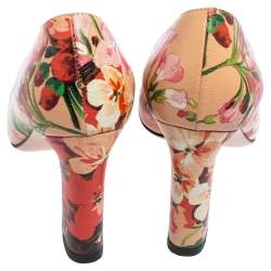 مملوكة مسبقًا Gucci Multicolor Leather GG Blooms Pumps Size 36