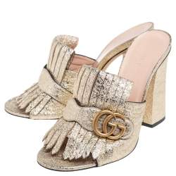 مملوكة مسبقًا Gucci Gold Crackle Leather GG Marmont Fringed Slide Sandals Size 39