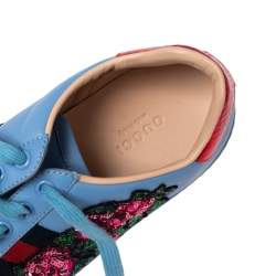 Pre Owned حذا ء رياضي غوتشي ايس جلد أزرق مزين نمط مورد مقاس 37.5