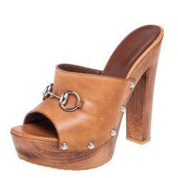 مملوكة مسبقًا Gucci Brown Leather Horsebit Peep Toe Clogs Size 37.5
