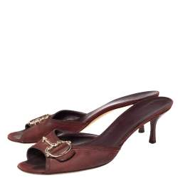 مملوكة مسبقًا Gucci Maroon Nubuck Leather Horsebit Slide Sandals Size 40
