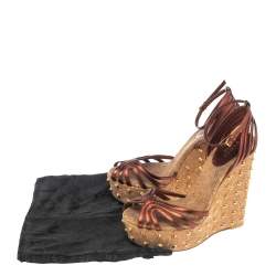 مملوكة مسبقًا صندل غوتشي نعل روكى فيلين مرصع جلد نحاسى مقاس 36.5