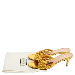 مملوكة مسبقًا صندل غوتشي جلد ميتالك ذهبي بعقدة سيور مقدمة مفتوحة مقاس 39