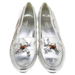 Pre Owned حذاء كعب عالي غوتشي لوفر شراشيب بامبو جلد فضي مقاس 40