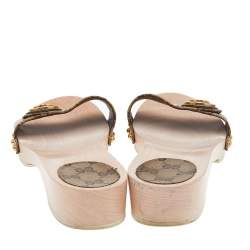 مملوكة مسبقًا Gucci Brown/Beige GG Coated Canvas Hysteria Wooden Slide Sandals Size 39.5
