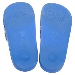 Pre Owned صندل سلايد فلات غوتشي مطاط جي جي أزرق مقاس 36.5