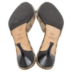 مملوكة مسبقًا صندل سلايد غوتشي كانفاس جي جي بني/بيج مزين هورسبيت مقاس 37.5