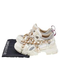 مملوكة مسبقًا Gucci White Leather And Mesh Flashtrek Embellished Low To Sneakers Size 39