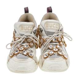 مملوكة مسبقًا Gucci White Leather And Mesh Flashtrek Embellished Low To Sneakers Size 39