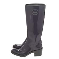 مملوكة مسبقًا حذاء بوت مطر غوتشي مطاط رمادي مقاس 38