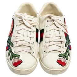 مملوكة مسبقًا حذاء رياضي غوتشي منخفض من أعلى أيس مطرز زهور جلد أبيض مقاس 37