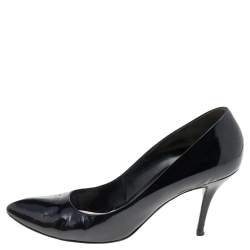 Gucci Black Patent Leather Pumps Size 40