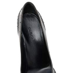 Pre Owned Gucci Two Tone Brogue Leather Cap Toe Platform Pumps Size 39