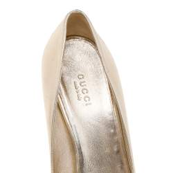 Pre Owned Gucci Metallic Gold Leather Cyprus Cork Wedge Open Toe Pumps Size 37.5