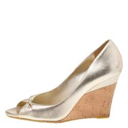 Pre Owned Gucci Metallic Gold Leather Cyprus Cork Wedge Open Toe Pumps Size 37.5
