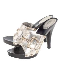 مملوكة مسبقًا Gucci Gold Guccissima Leather Icon Bit Clog Sandals Size 41