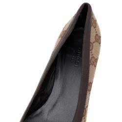 Pre Owned Gucci Beige/Brown GG Canvas and Leather Pointed Toe Pumps Size 35.5