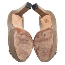 Pre Owned Gucci Metallic Bronze Leather Horsebit Peep Toe Pumps Size 36