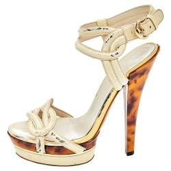 Pre Owned Gucci White Patent Leather Platform Ankle Strap Sandals Size 35.5