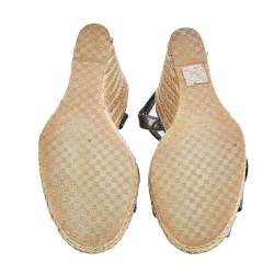 مملوكة مسبقًا Gucci Grey Microguccissima Patent Leather Penelope Espadrille Wedge Sandals Size 36