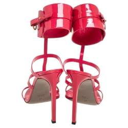 مملوكة مسبقًا صندل غوتشي يورسولا هورسبيت جلد وردي لامع بحزام كاحل مقاس 41