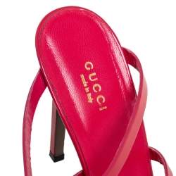 مملوكة مسبقًا صندل غوتشي يورسولا هورسبيت جلد وردي لامع بحزام كاحل مقاس 41